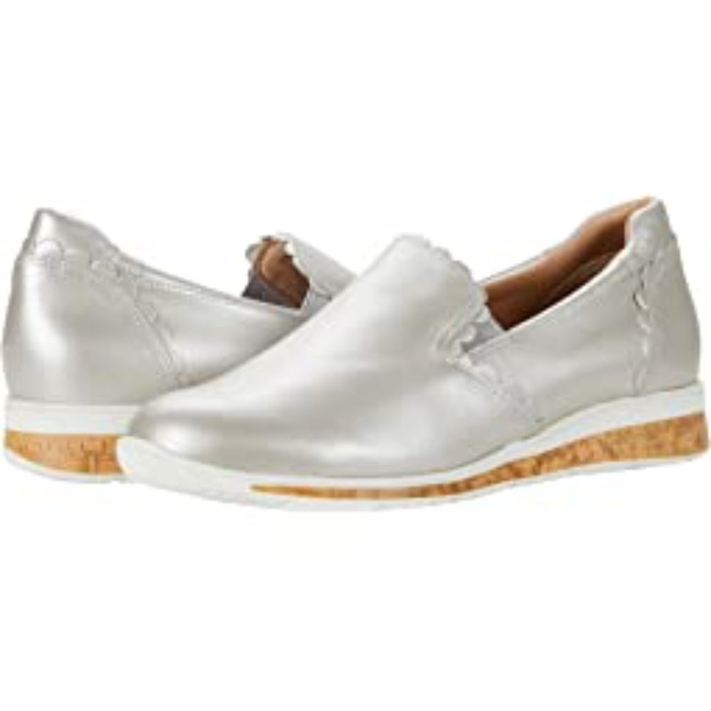 Walking Cradles Delta Silver Wedge Slip-on Sneakers Size 8 WW (2E)